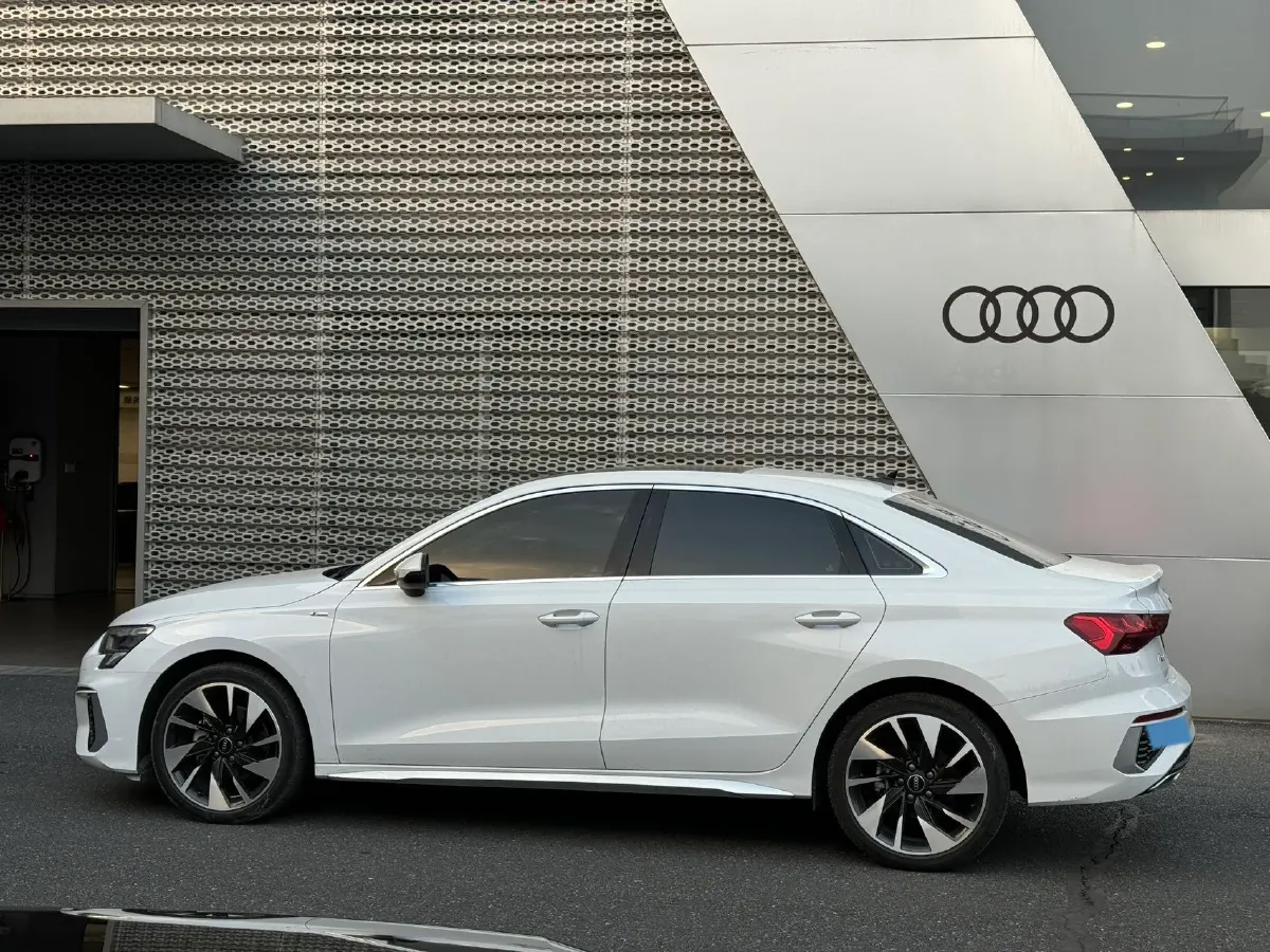 2022 Audi A3 1.4T 150HP L4 7DCT,autocango,china used car exporter,china ev exporter,chinese used car exporter,chinese used ev exporter