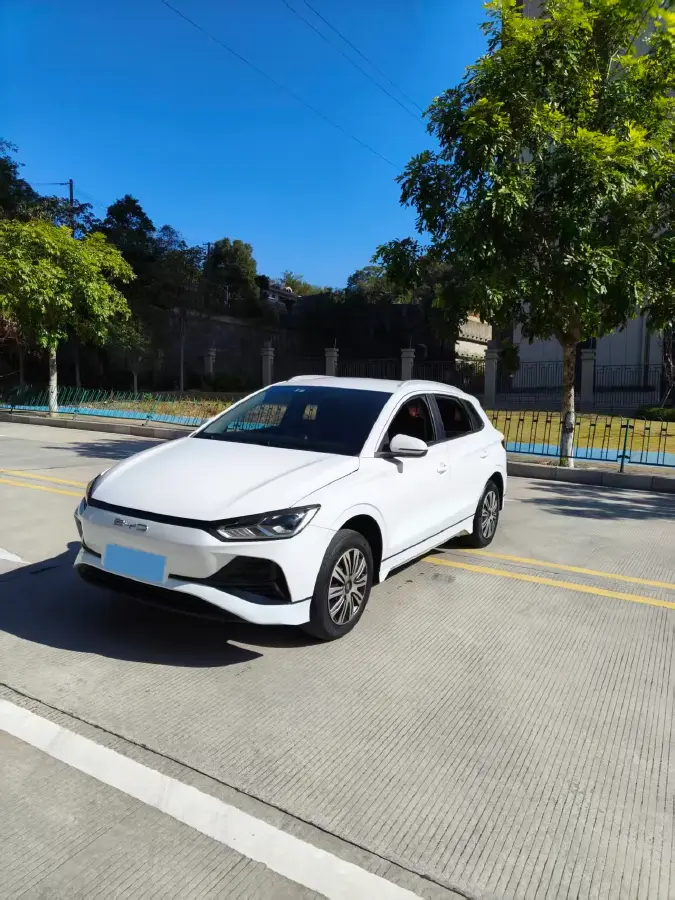 2023 BYD e2 BEV 43.2KWH