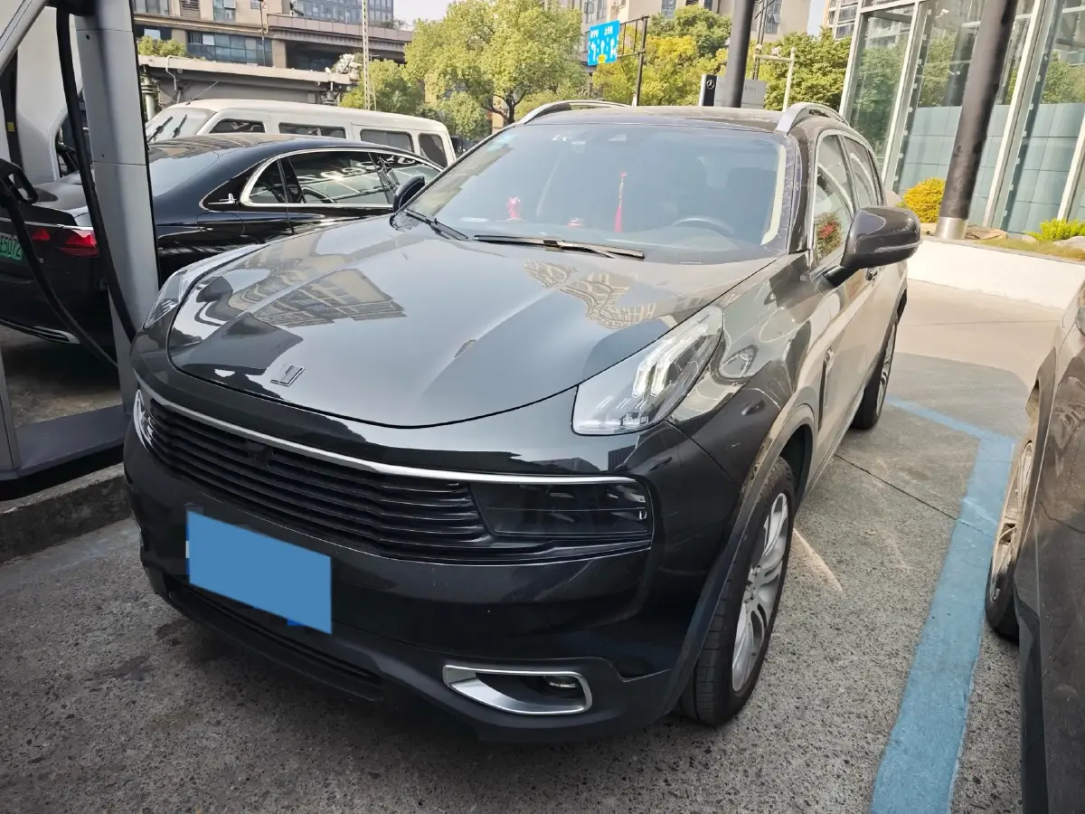 2019 LYNK&CO 01 2.0T 190HP L4 6AT