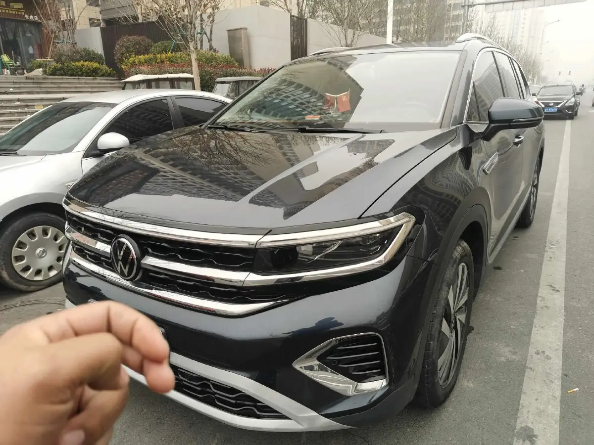 2021 Volkswagen Talagon 2.0T 220HP L4 7DCT