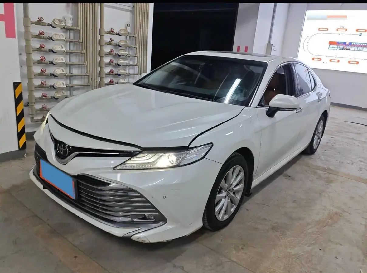 2019 Toyota Camry 2.0L 178HP L4 CVT