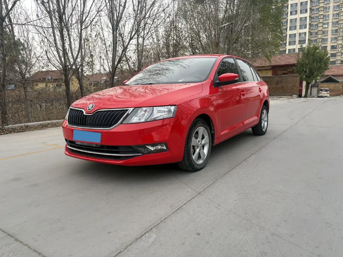 2019 Skoda Rapid Spaceback 1.5L 110HP L4 6AT