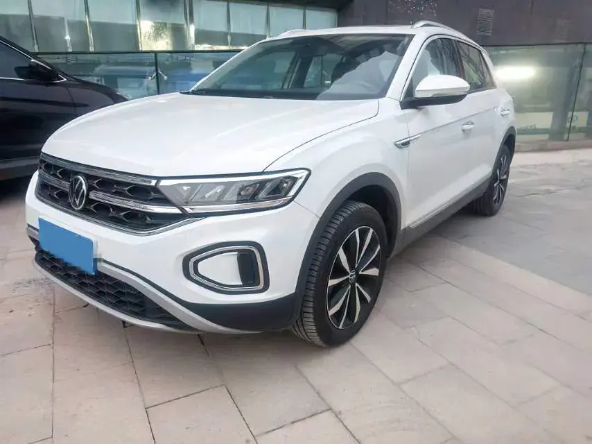 2023 Volkswagen T-Roc 1.4T 150HP L4 7DCT