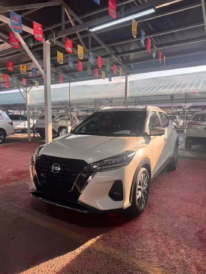 2022 Nissan Kicks 1.5L 122HP L4 CVT
