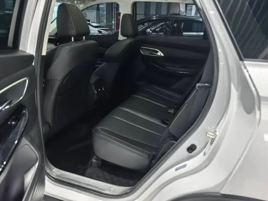 2024 ChangAn X7 PLUS 1.5T 188HP L4 7DCT,autocango,china used car exporter,china ev exporter,chinese used car exporter,chinese used ev exporter