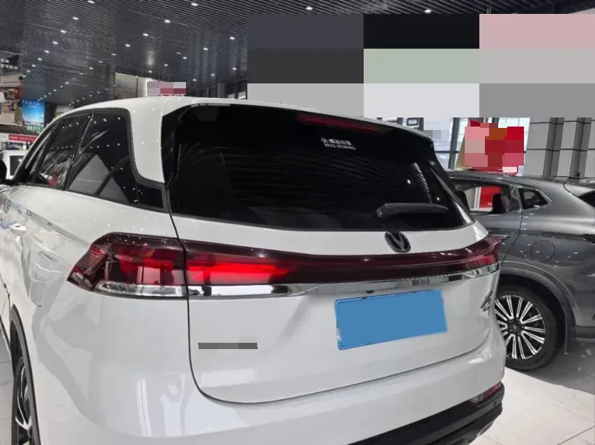 2024 ChangAn X7 PLUS 1.5T 188HP L4 7DCT,autocango,china used car exporter,china ev exporter,chinese used car exporter,chinese used ev exporter