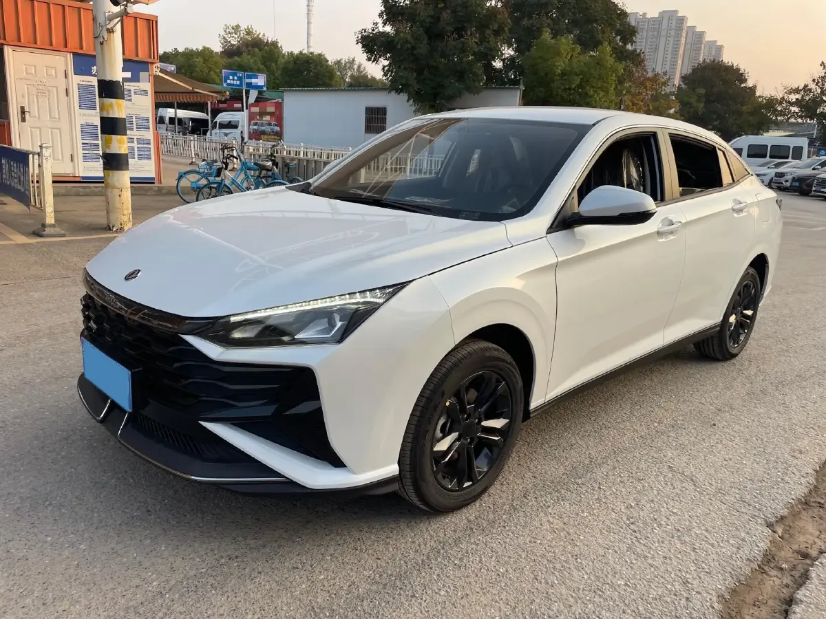2024 DongFeng Aeolus YiXuan 1.5L 125HP L4 6DCT