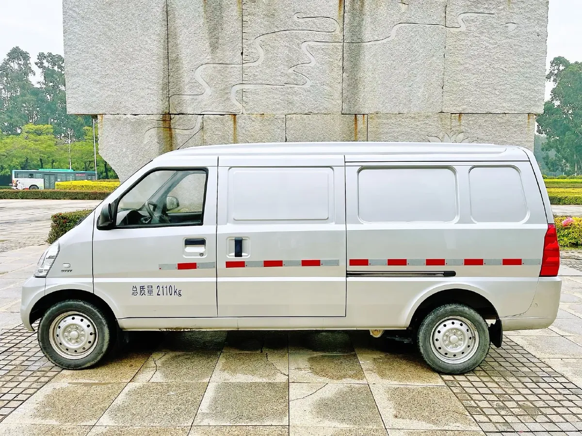 2021 SWM X2 1.5L 112HP L4 5MT,autocango,china used car exporter,china ev exporter,chinese used car exporter,chinese used ev exporter