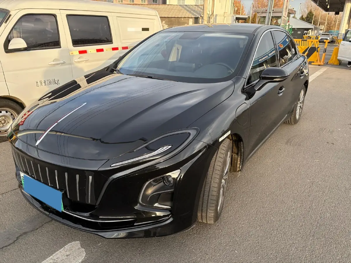 2023 HongQi E-QM5 BEV 82KWH
