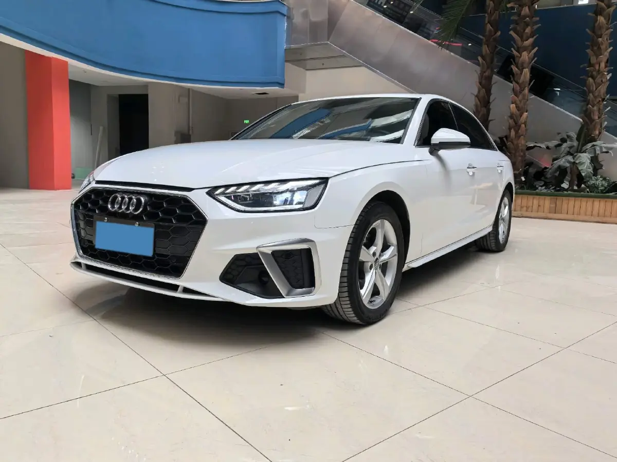 2020 Audi A4L 2.0T 150HP L4 7DCT