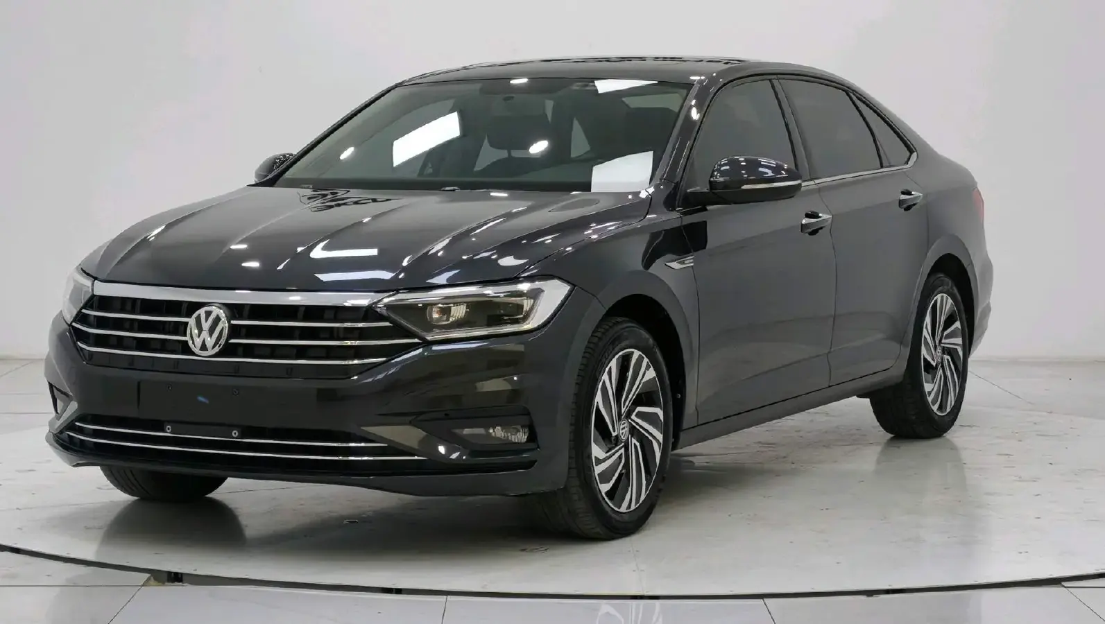 2021 Volkswagen Sagitar 1.4T 150HP L4 7DCT