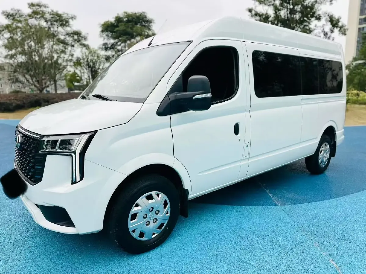 2023 MAXUS XinTu V80 2.0T 127HP L4 6AMT