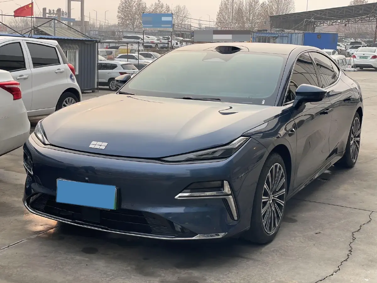 2025 Geely Galaxy Starshine 8 1.5T 163HP L4 3DHT PHEV 27.69KWH
