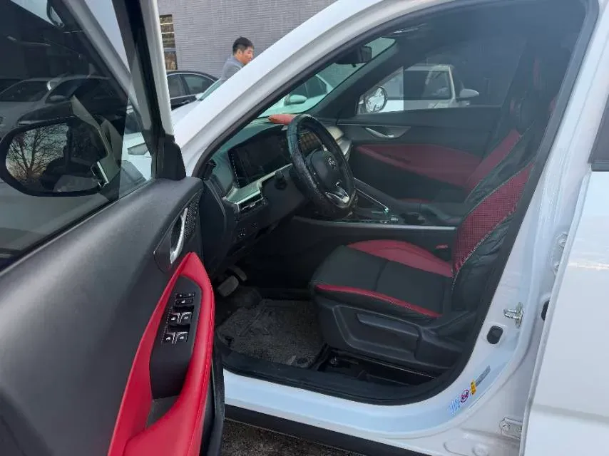 2021 ChangAn CS35 Plus 1.4T 160HP L4 7DCT,autocango,china used car exporter,china ev exporter,chinese used car exporter,chinese used ev exporter