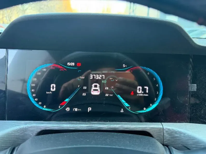 2021 ChangAn CS35 Plus 1.4T 160HP L4 7DCT,autocango,china used car exporter,china ev exporter,chinese used car exporter,chinese used ev exporter