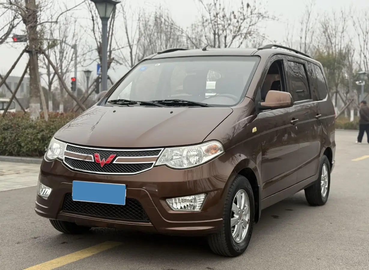 2019 WuLing HongGuang 1.5L 99HP L4 6MT