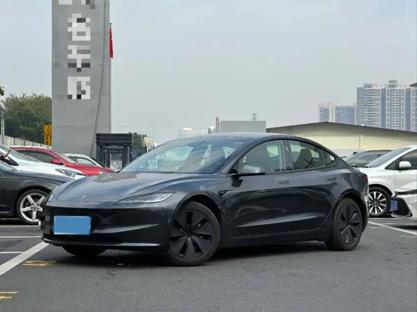 2025 Tesla Model 3 BEV 62.5KWH