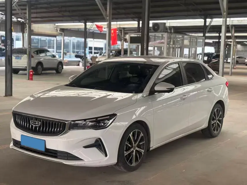 2022 Geely Emgrand 1.5L 114HP L4 CVT