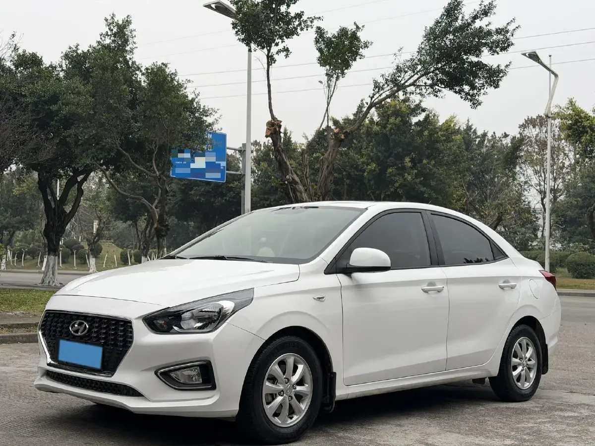 2017 Hyundai Reina 1.4L 95HP L4 4AT