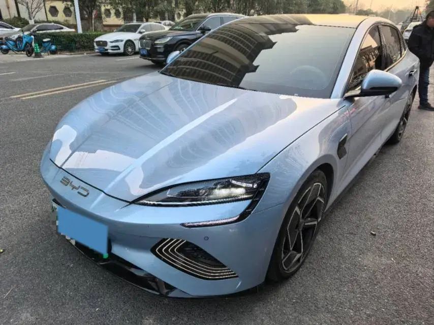 2022 AITO AITO M5 Range Extended 125HP REEV 40KWH