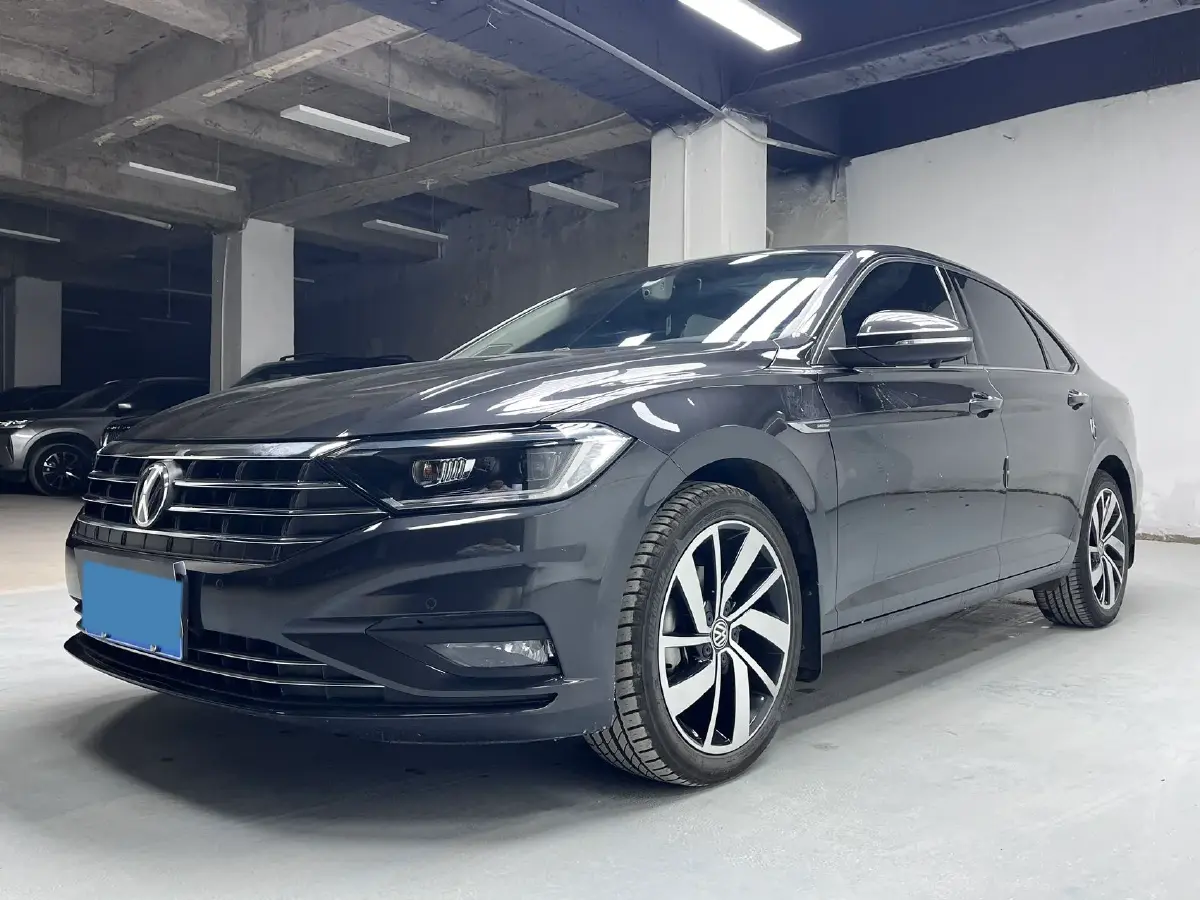 2022 Volkswagen Sagitar 1.4T 150HP L4 7DCT