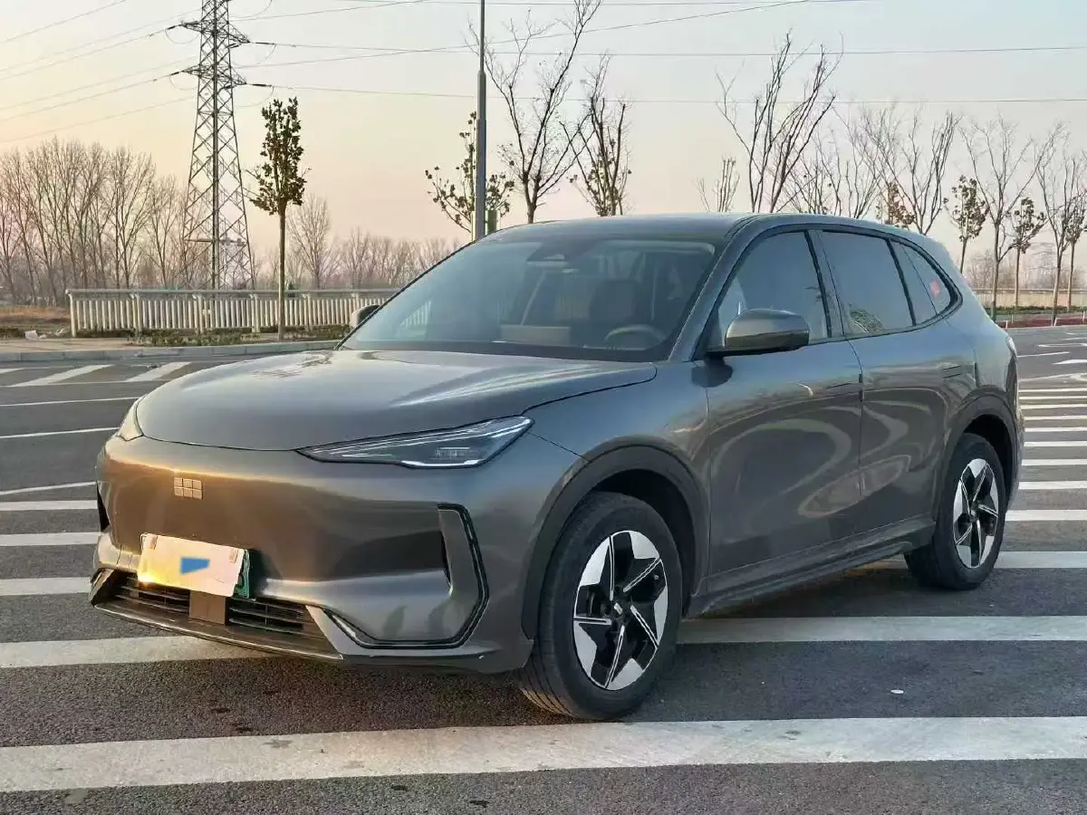 2024 Geely Emgrand L HiP 1.5T 181HP L4 3DHT PHEV 15.5KWH