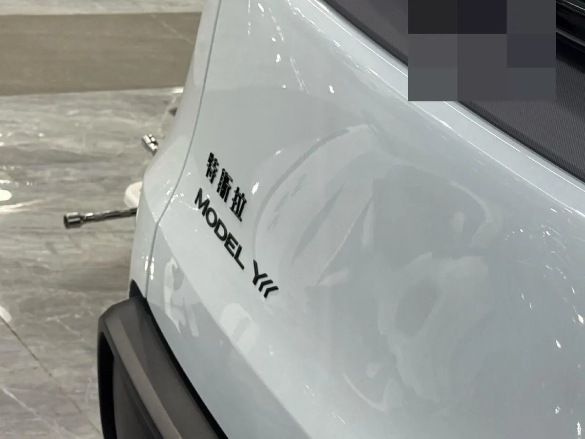 2025 Tesla Model Y L BEV,autocango,china used car exporter,china ev exporter,chinese used car exporter,chinese used ev exporter