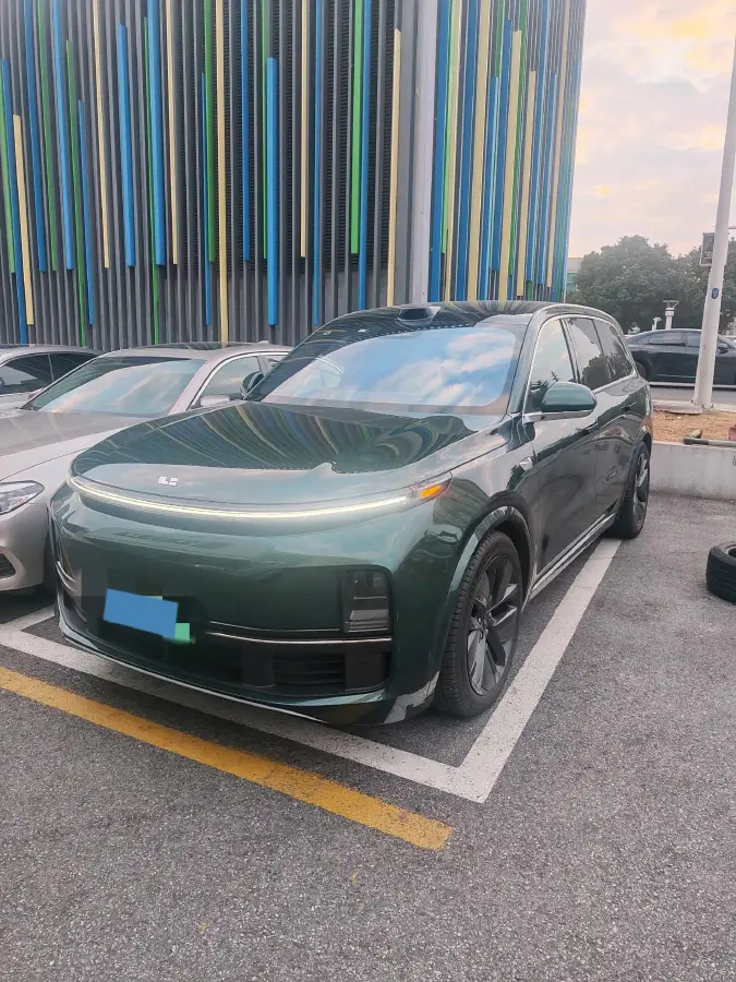 2022 Li L9 Range Extended 154HP REEV 42.6KWH