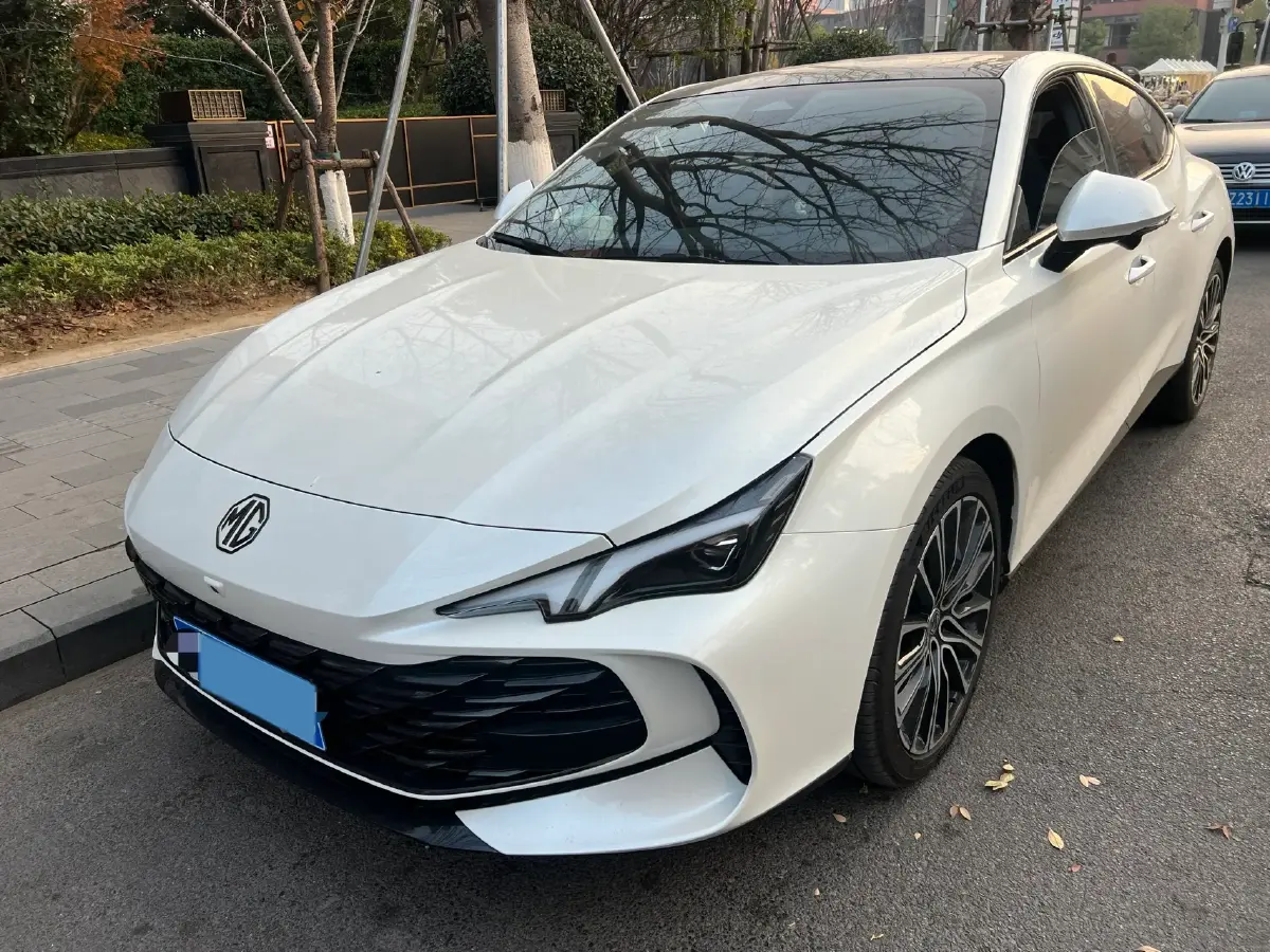 2025 MG 7 1.5T 188HP L4 7DCT