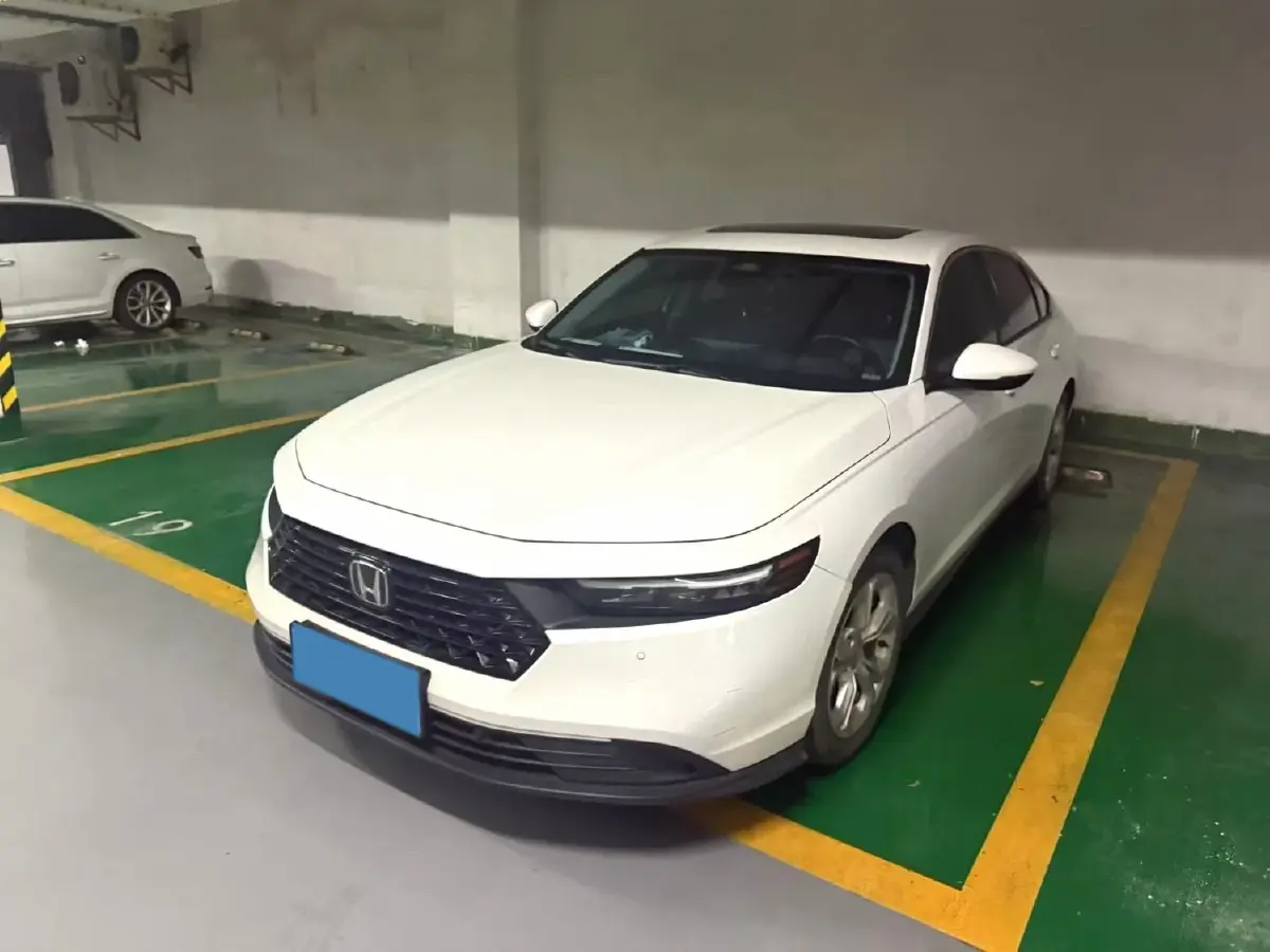 2023 Honda Accord 1.5T 192HP L4 CVT