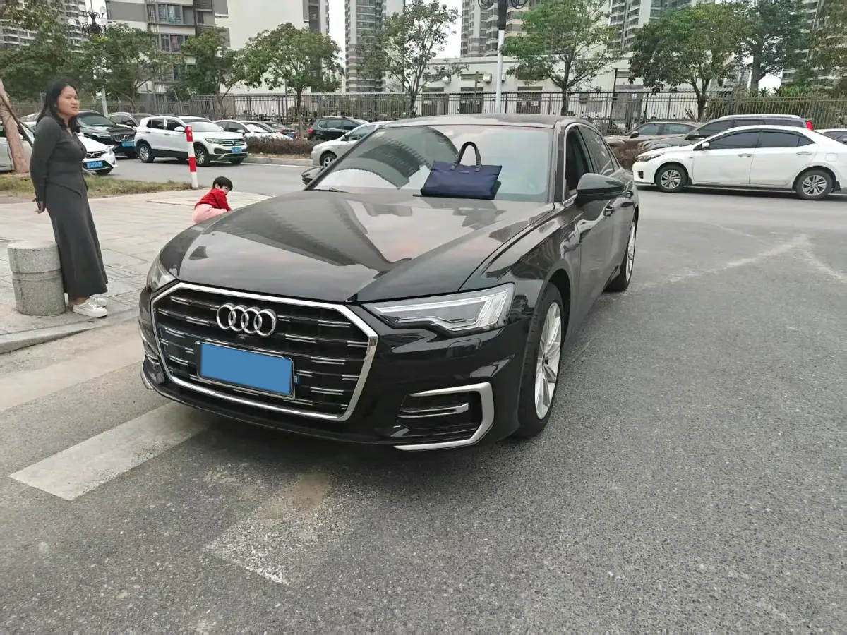 2024 Audi A6L 2.0T 245HP L4 7DCT