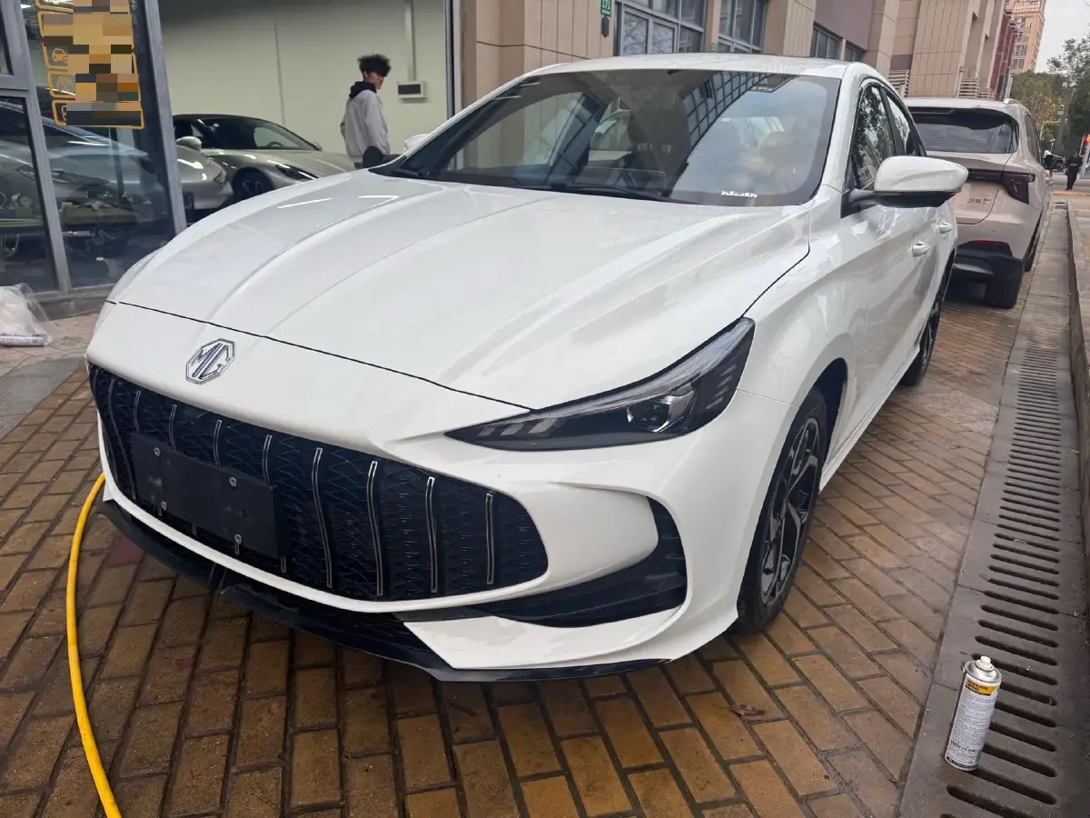 2025 MG 5 1.5T 181HP L4 7DCT