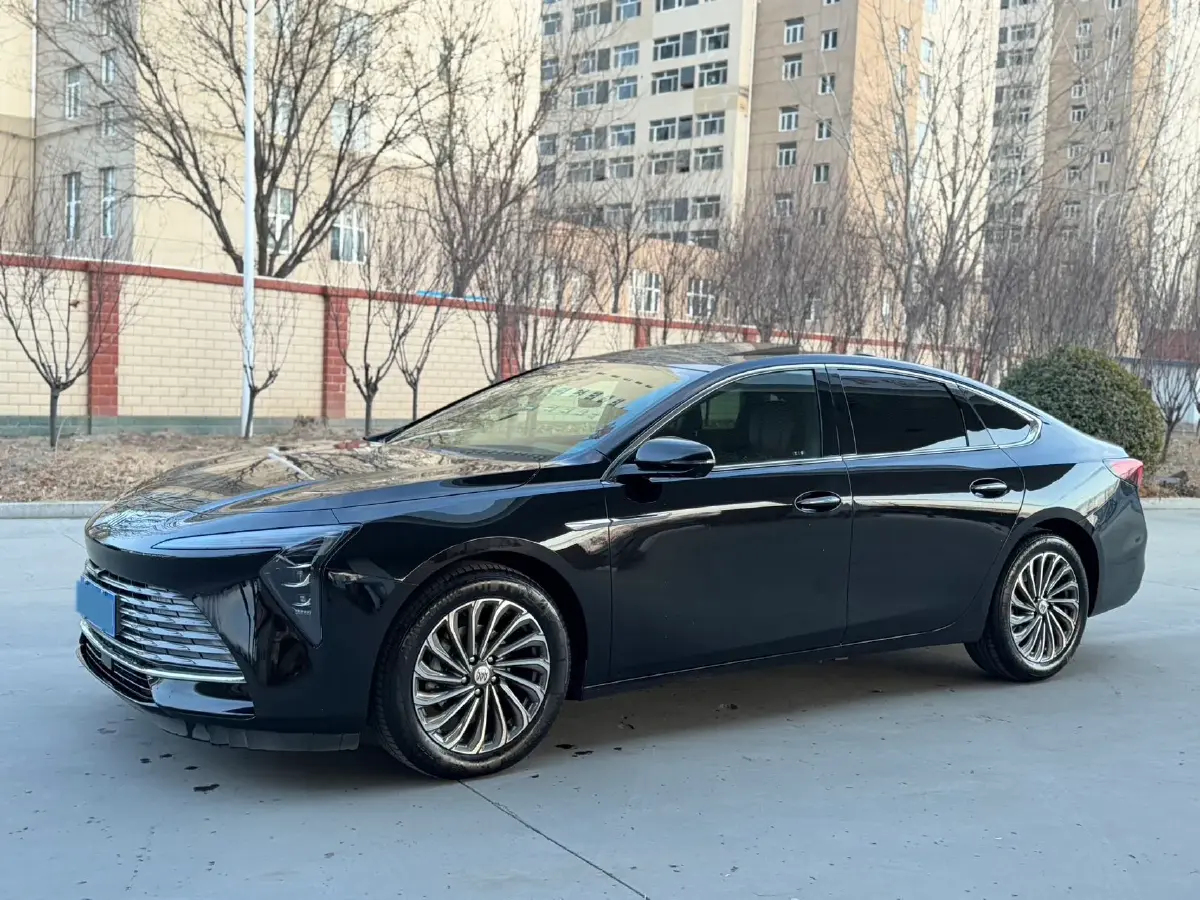 2023 Buick Larcosse 2.0T 237HP L4 9AT