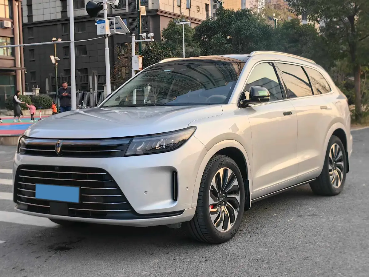 2024 Ford Transit 2.0T 143HP L4 9AT