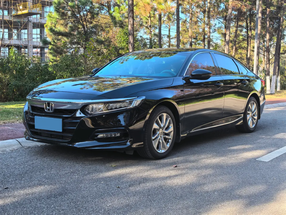 2021 Honda Accord 1.5T 194HP L4 CVT