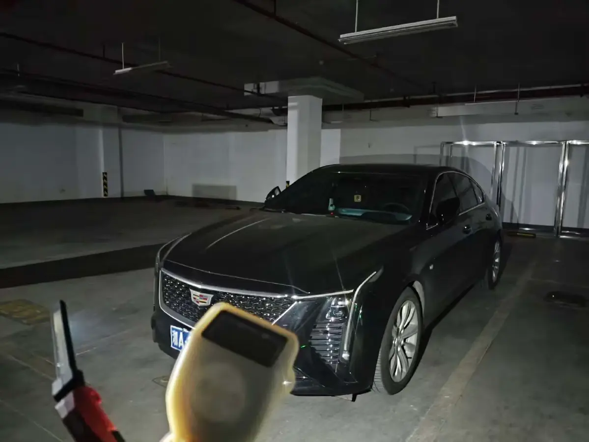 2024 Cadillac CT5 2.0T 237HP L4 10AT