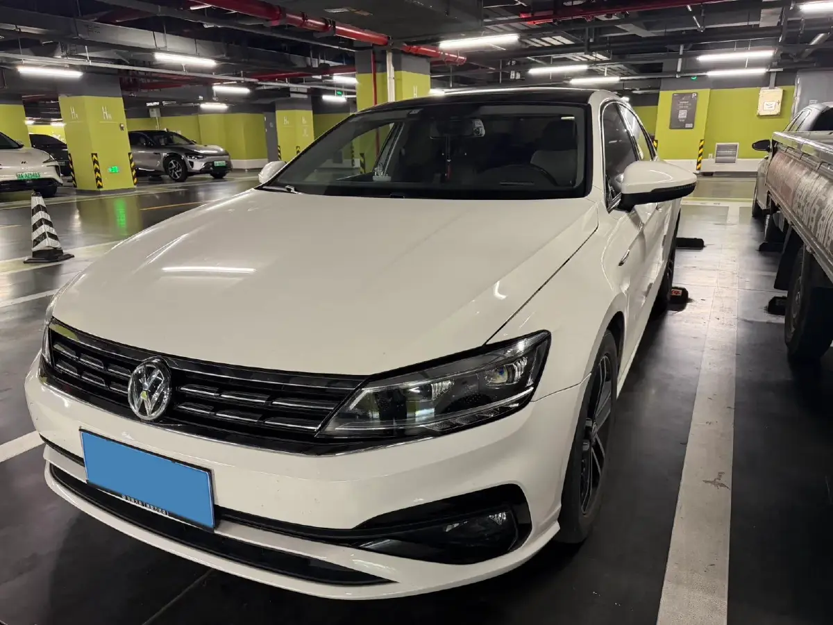 2019 Volkswagen Passat 1.4T 150HP L4 7DCT