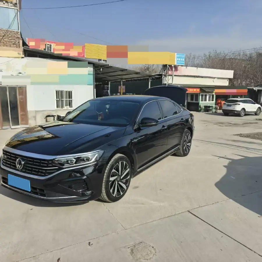 2024 Volkswagen Passat 2.0T 220HP L4 7DCT