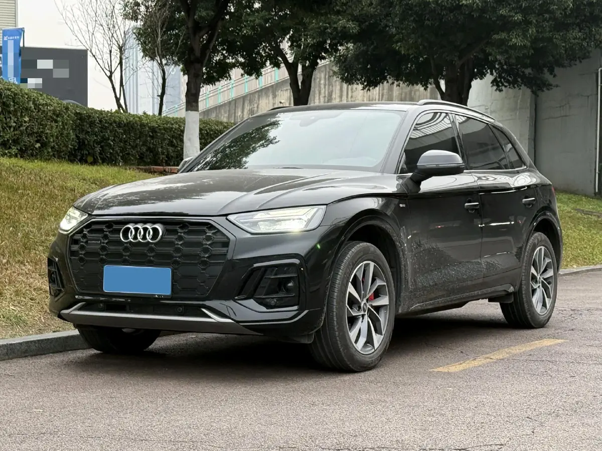 2025 Audi Q5L 2.0T 190HP L4 7DCT