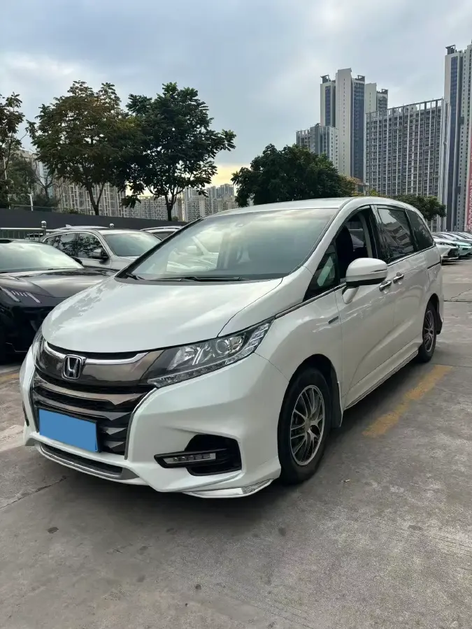 2019 Honda Odyssey 2.0L 146HP L4 E-CVT Hybrid