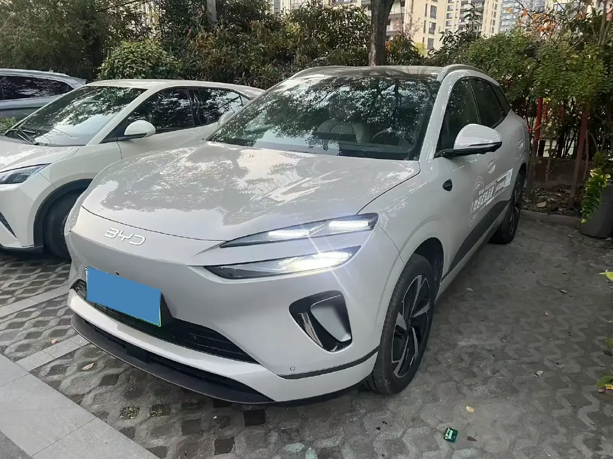 2025 LanDian E5 PLUS 1.5L 95HP L4 E-CVT PHEV
