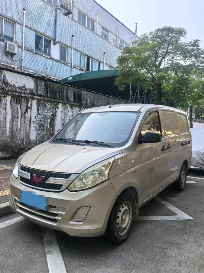 2016 WuLing HongGuang 1.5L 112HP L4 5MT