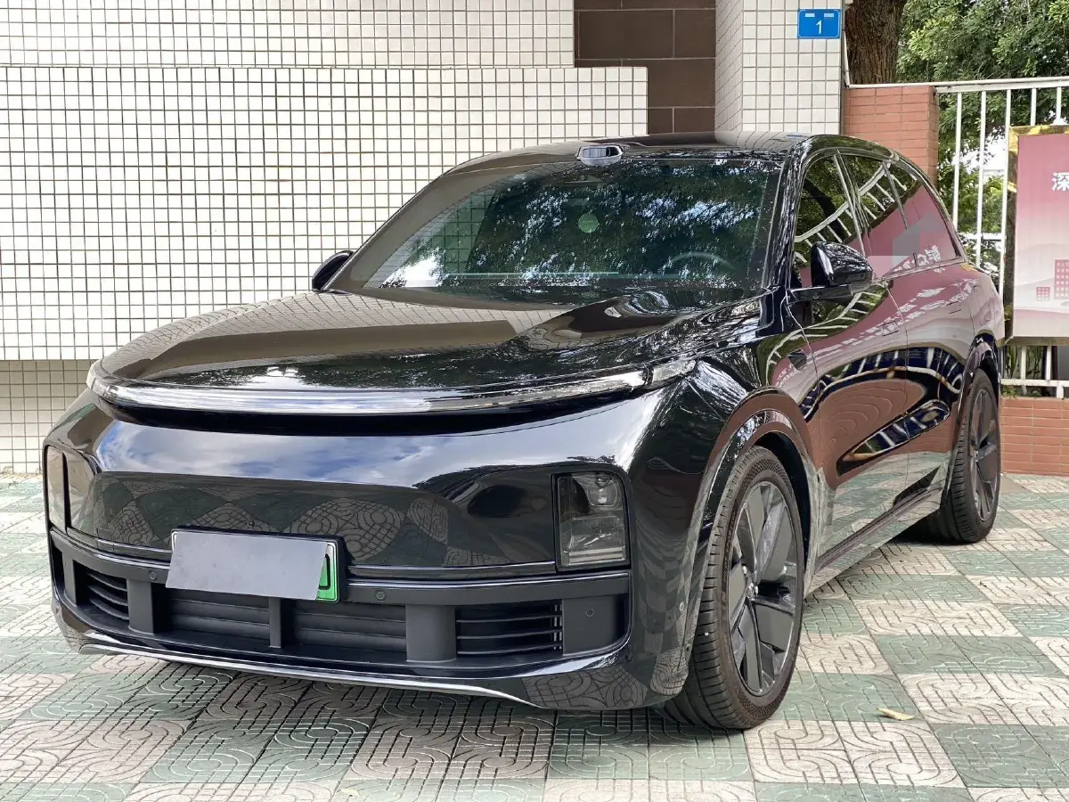 2025 Li L8 Range Extended 154HP REEV