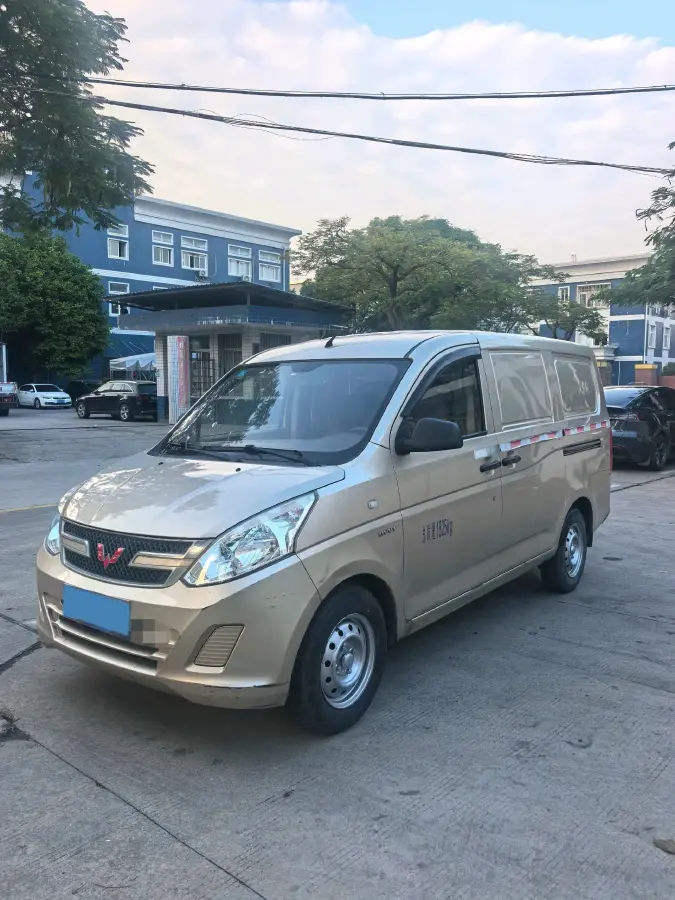 2016 WuLing HongGuang 1.5L 112HP L4 5MT