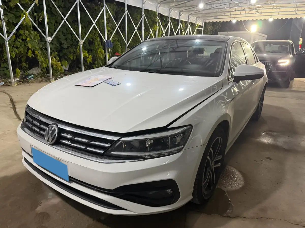 2019 Volkswagen Passat 1.4T 150HP L4 7DCT