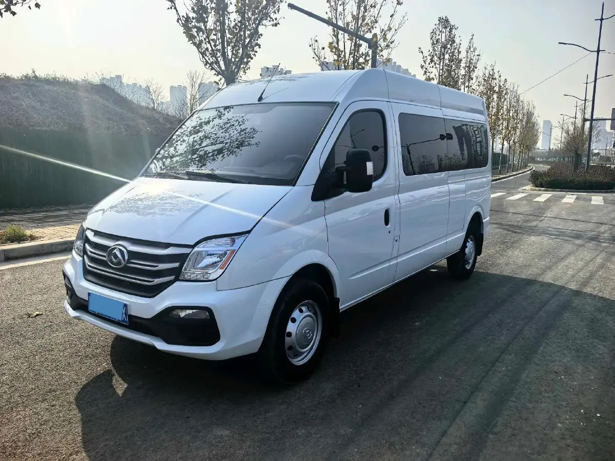 2024 MAXUS Interstellar 2.0T 163HP L4 6MT