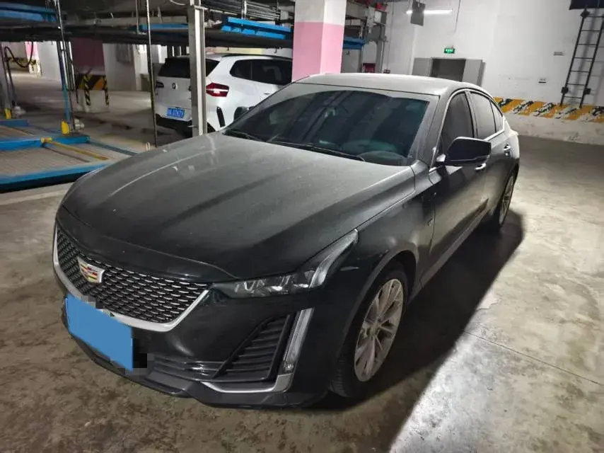 2023 Cadillac CT5 2.0T 237HP L4 10AT