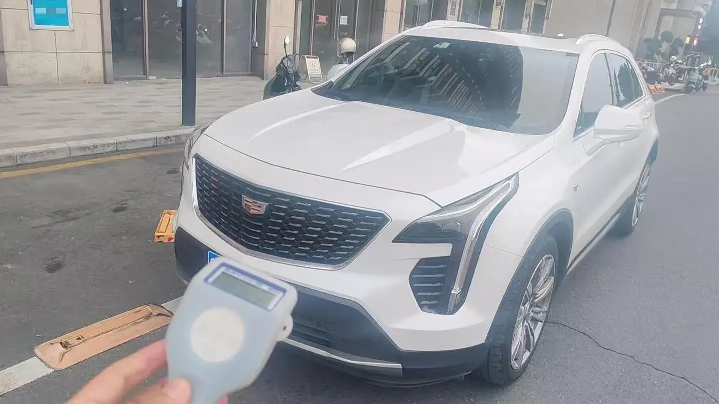 2018 Cadillac XT4 2.0T 241HP L4 9AT