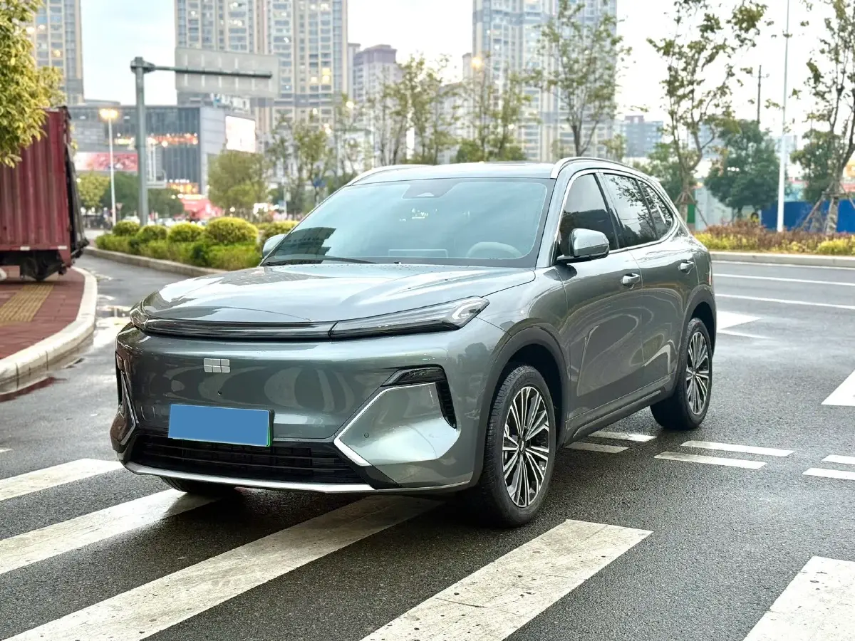 2025 BYD Sea Lion 05 DM-i 1.5L 101HP L4 E-CVT PHEV 18.3KWH