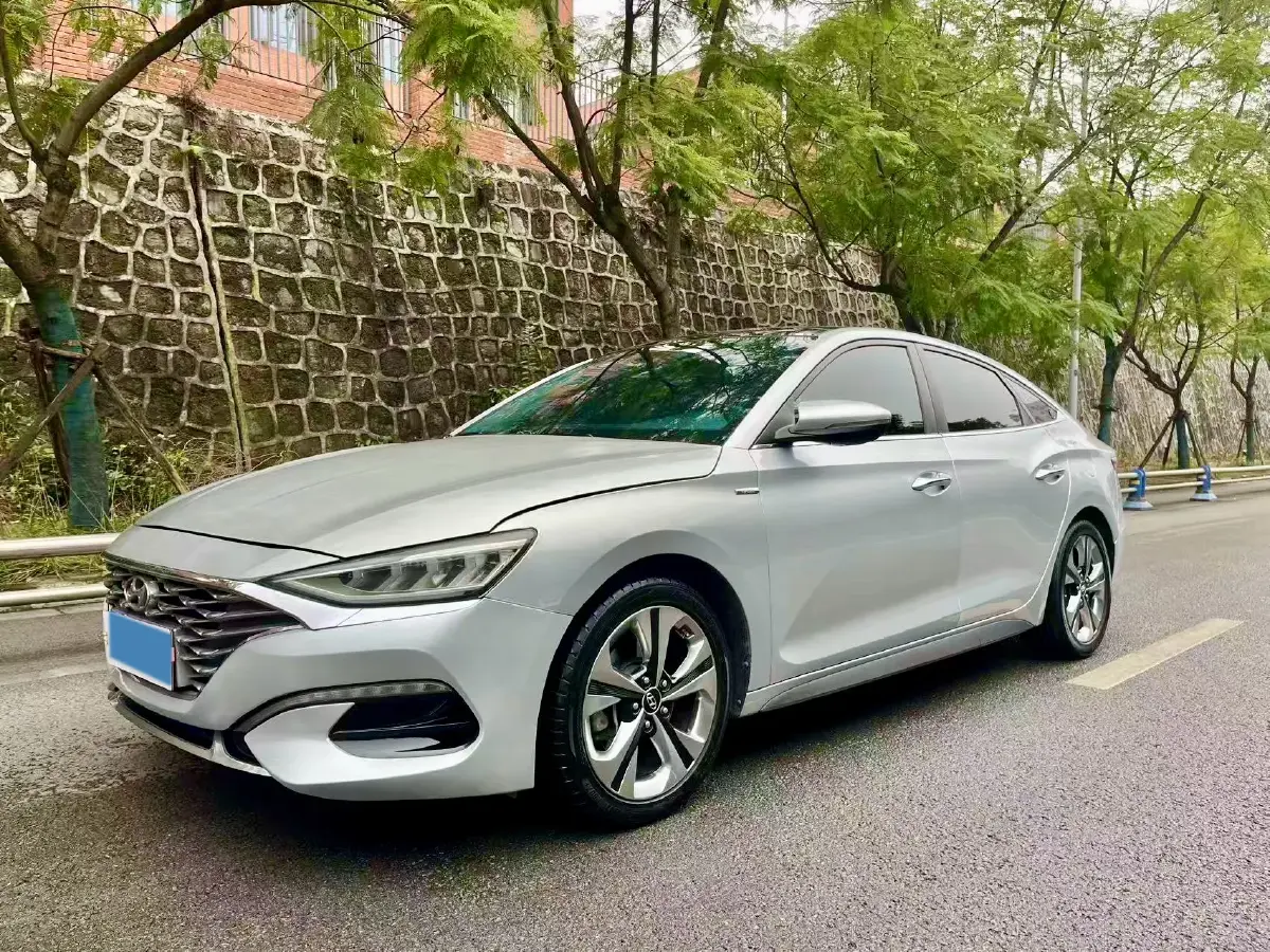 2019 Hyundai La Festa 1.6T 204HP L4 7DCT